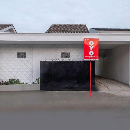 Oyo Life 2391 Baladewa Residence Syariah Karawang Exteriér fotografie