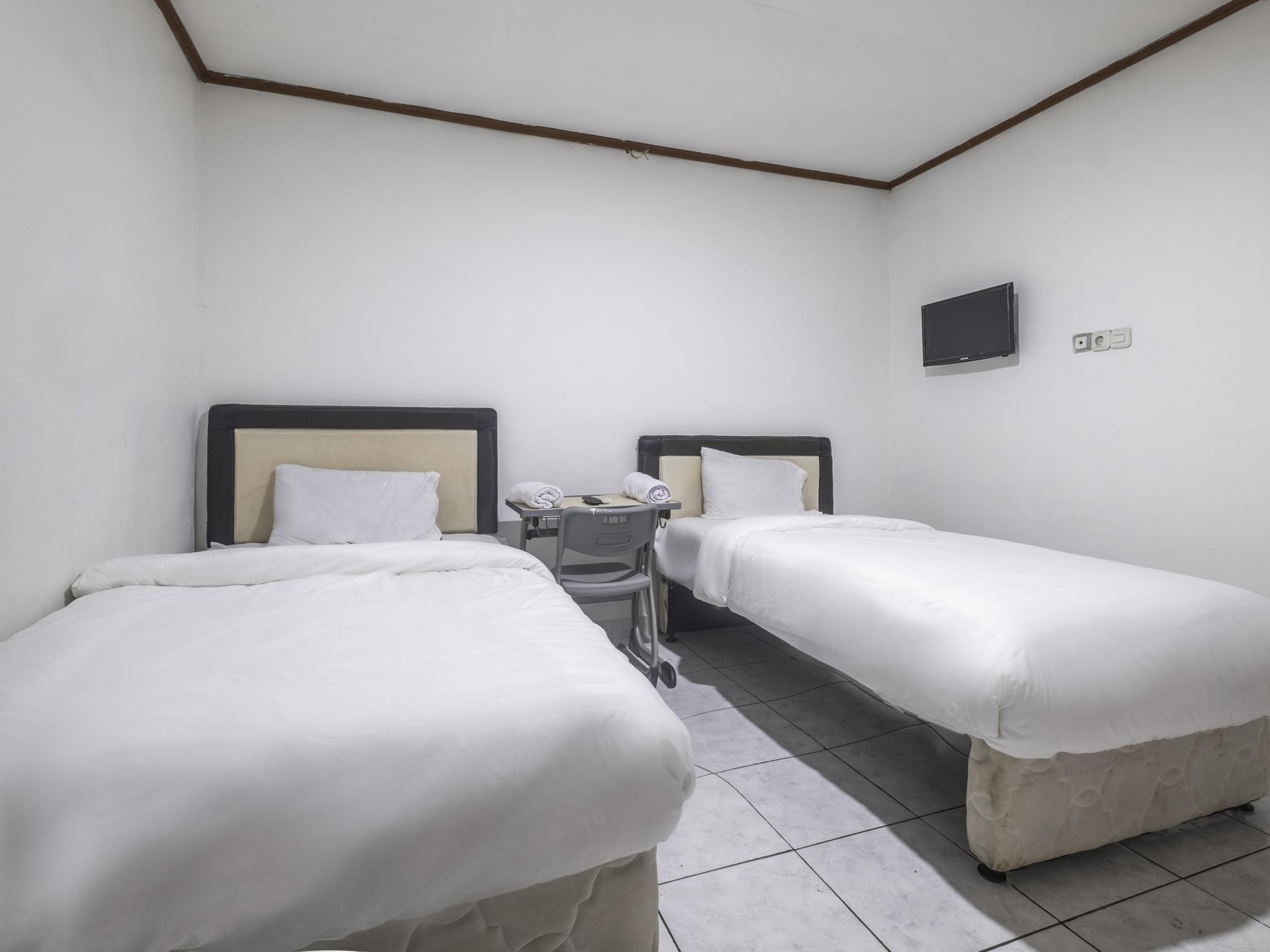 Oyo Life 2391 Baladewa Residence Syariah Karawang Exteriér fotografie